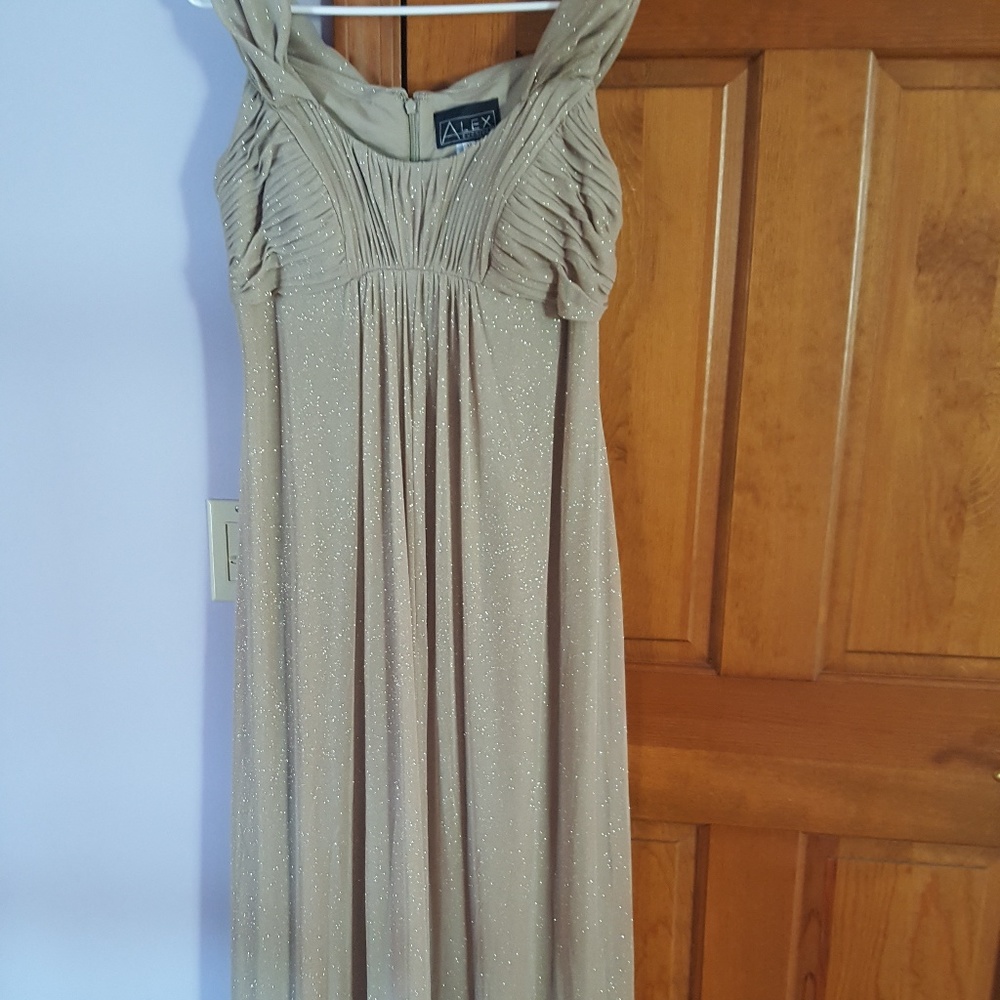 ALEX EVENING Formal golden shimmer long dress NEW